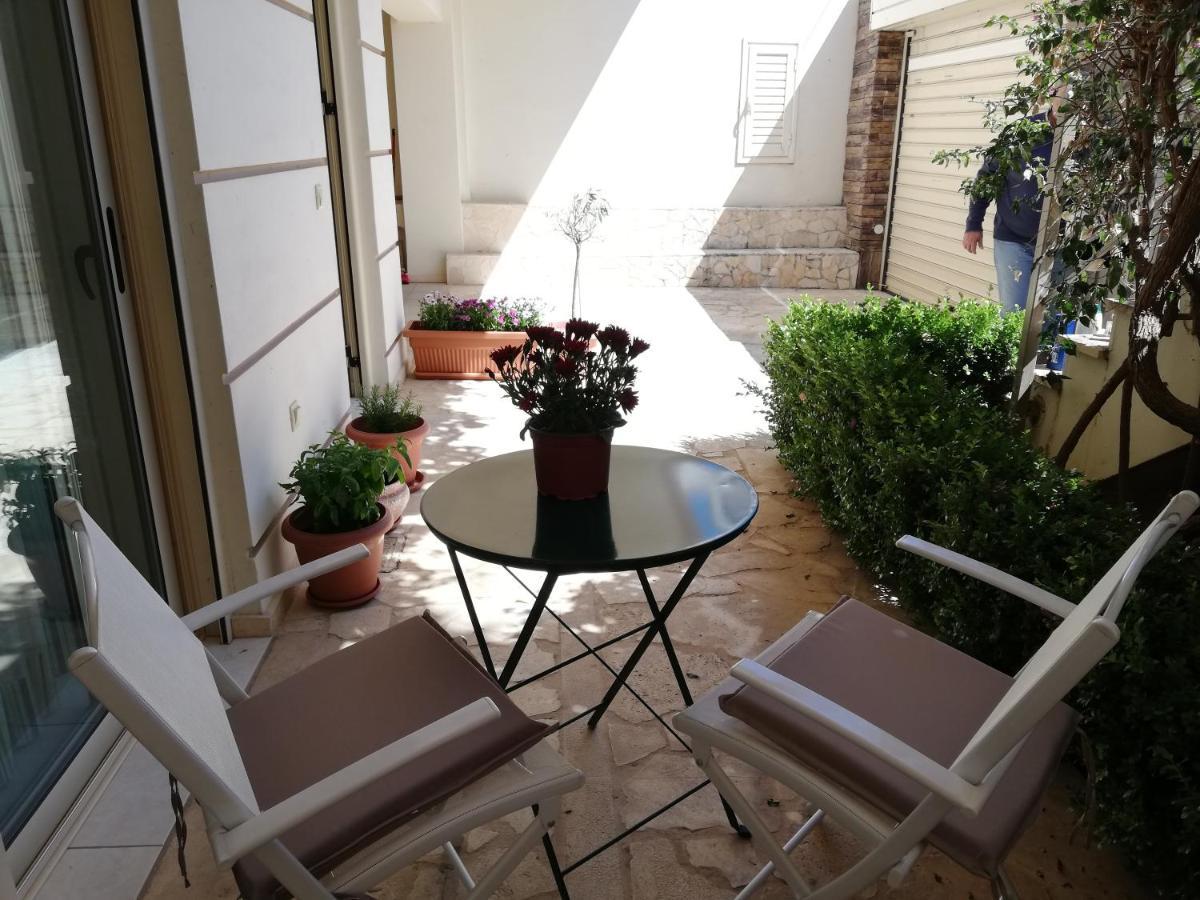 Althea Holiday Studio Agia Marina  Exteriör bild