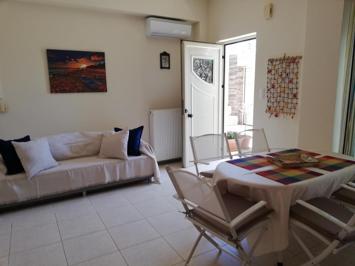 Althea Holiday Studio Agia Marina  Exteriör bild
